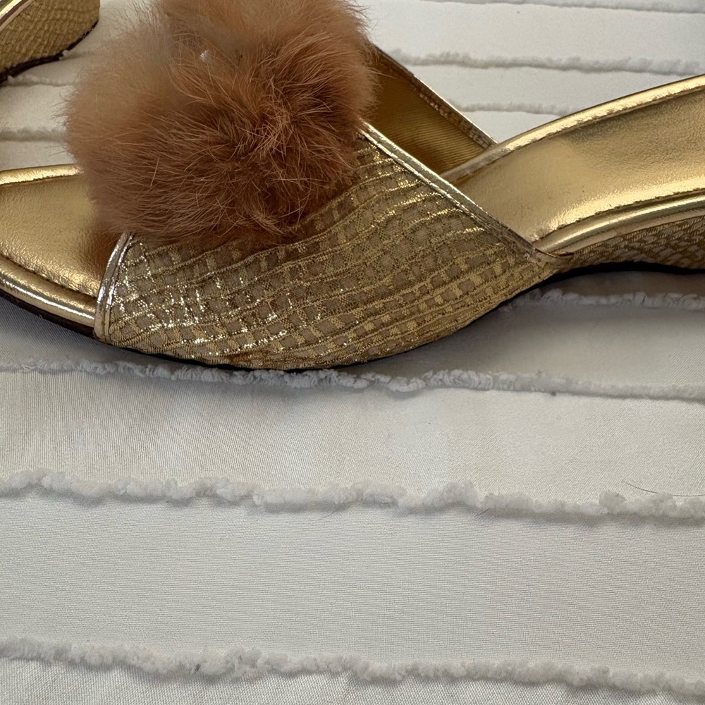 Elegant Gold Women's Slide Sandals with Faux Fur Pom - Picture 5 of 7